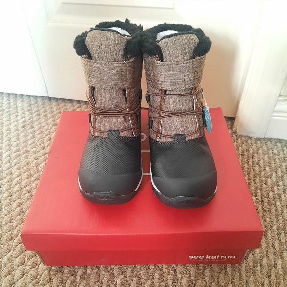 See kai run Gilman WP/IN Waterproof and Insulated Boots Kids - Picture 8 of 11